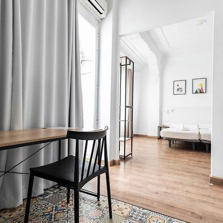 Concept Rooms Валенсия Экстерьер фото