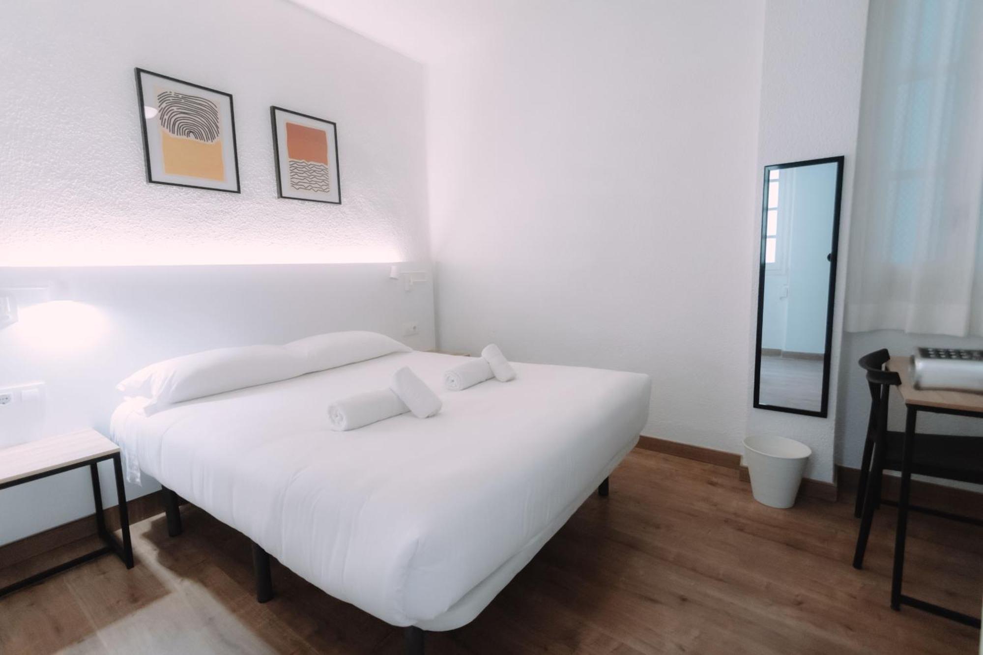 Concept Rooms Валенсия Экстерьер фото