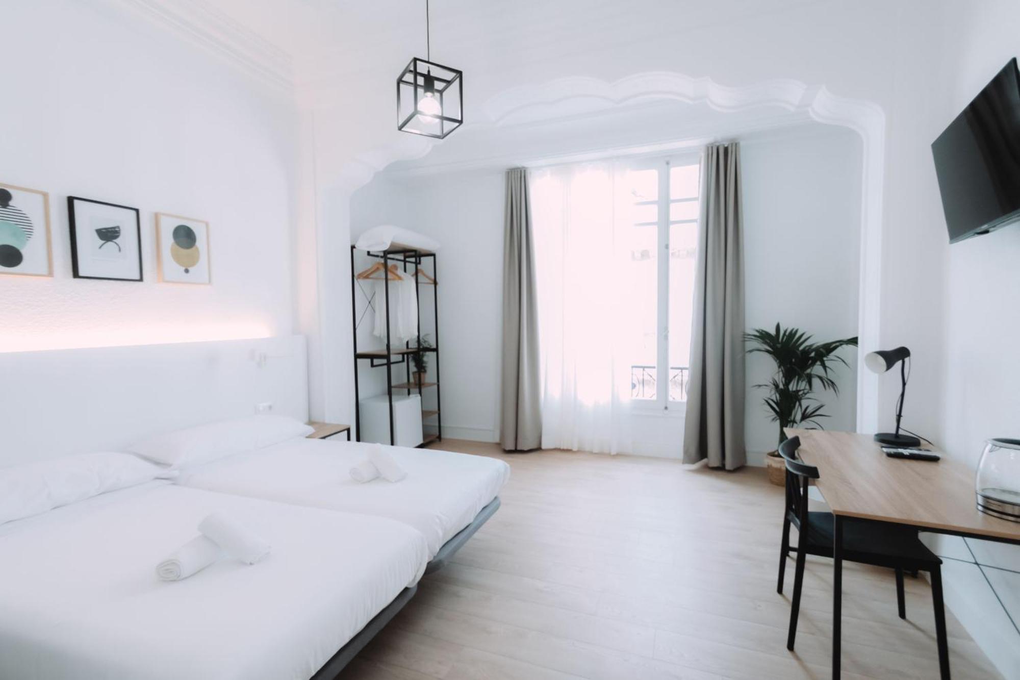 Concept Rooms Валенсия Экстерьер фото