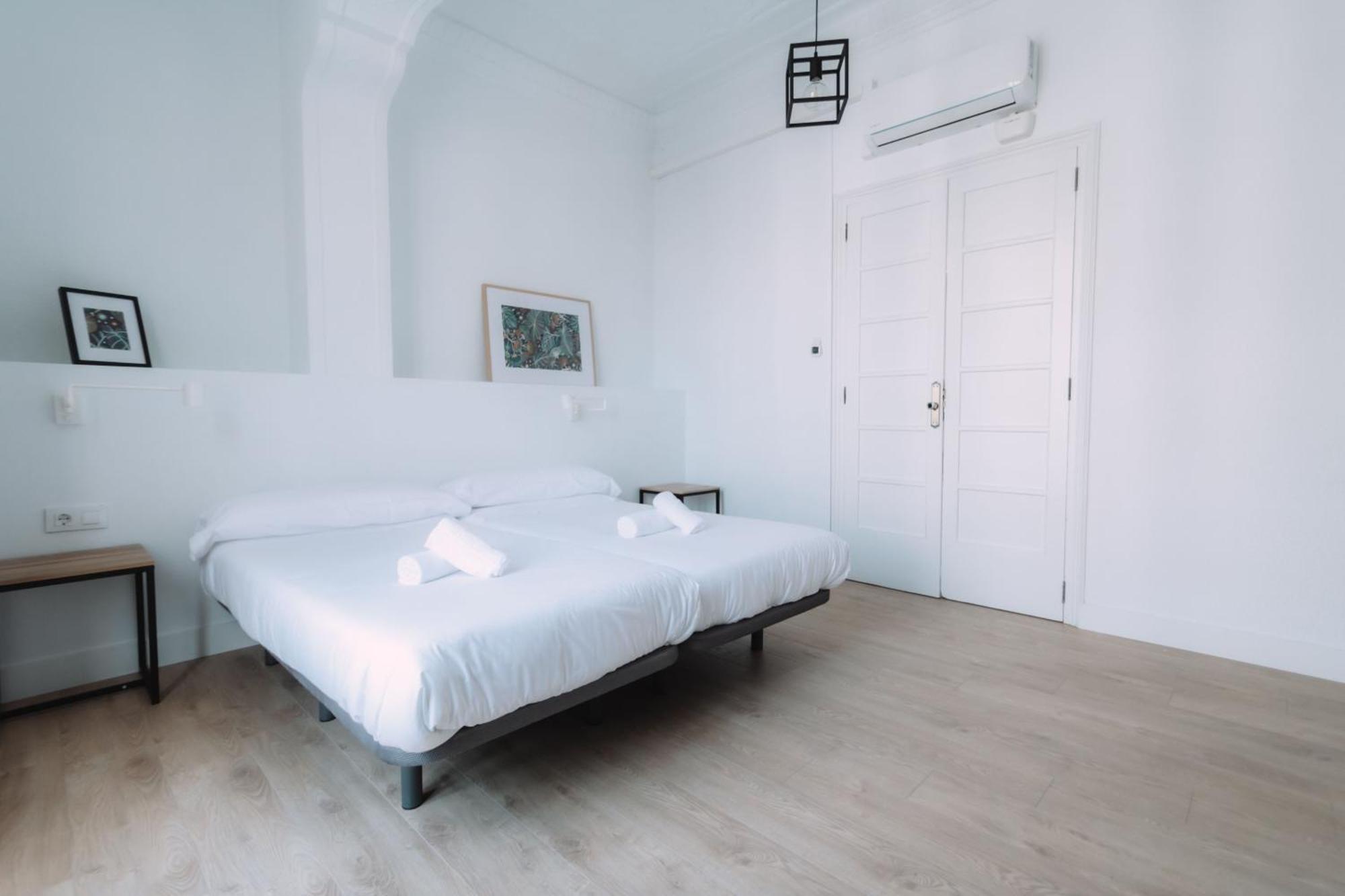 Concept Rooms Валенсия Экстерьер фото