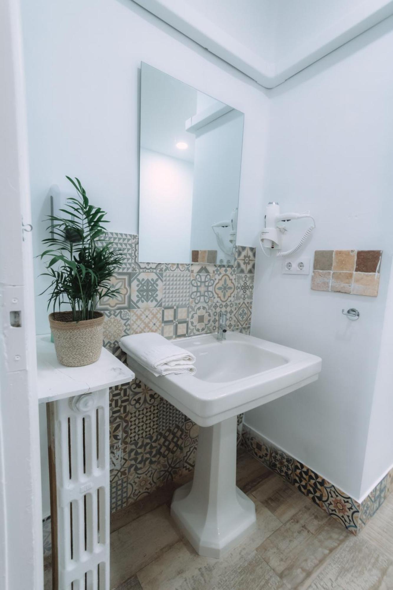 Concept Rooms Валенсия Экстерьер фото