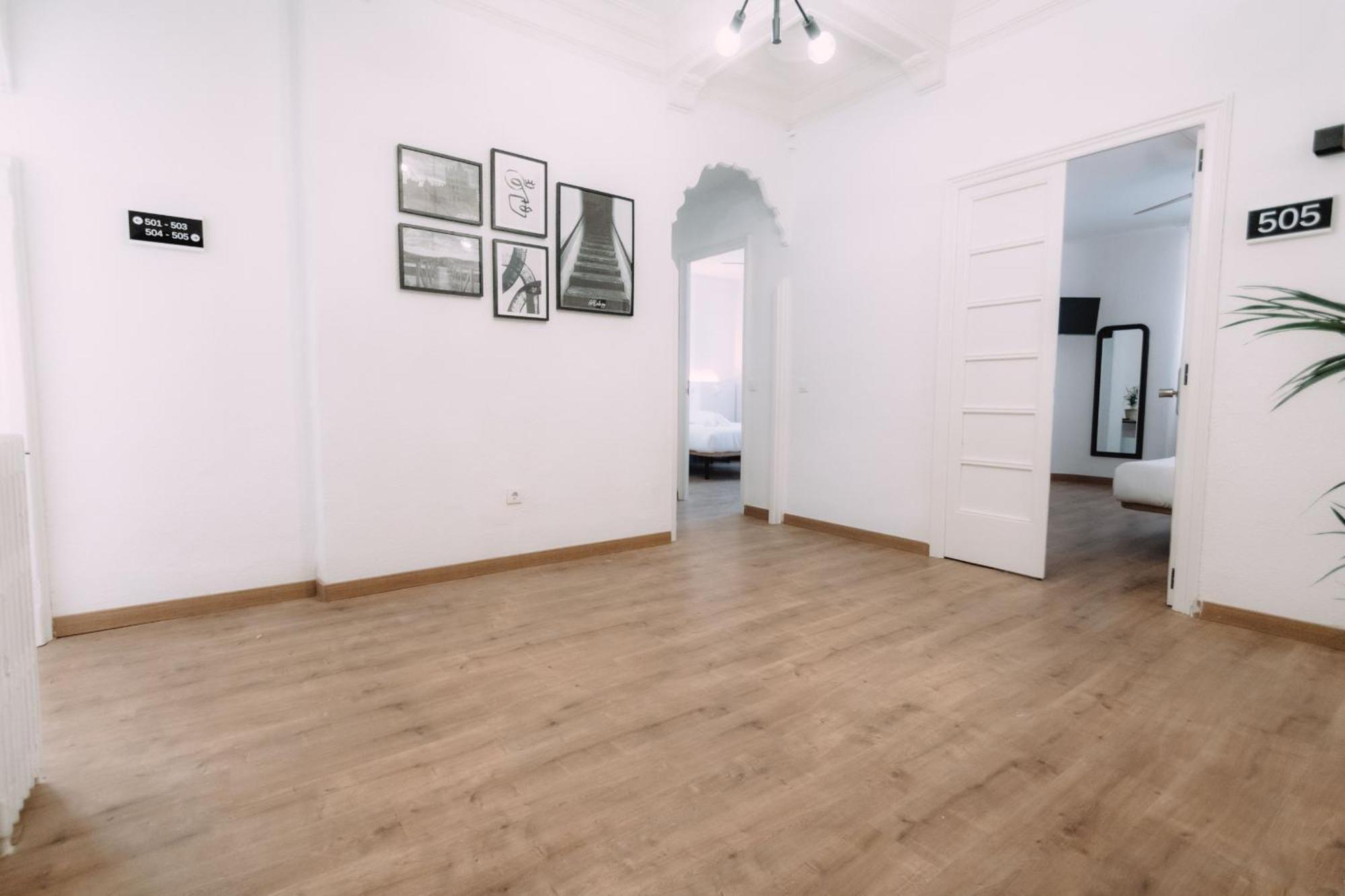 Concept Rooms Валенсия Экстерьер фото