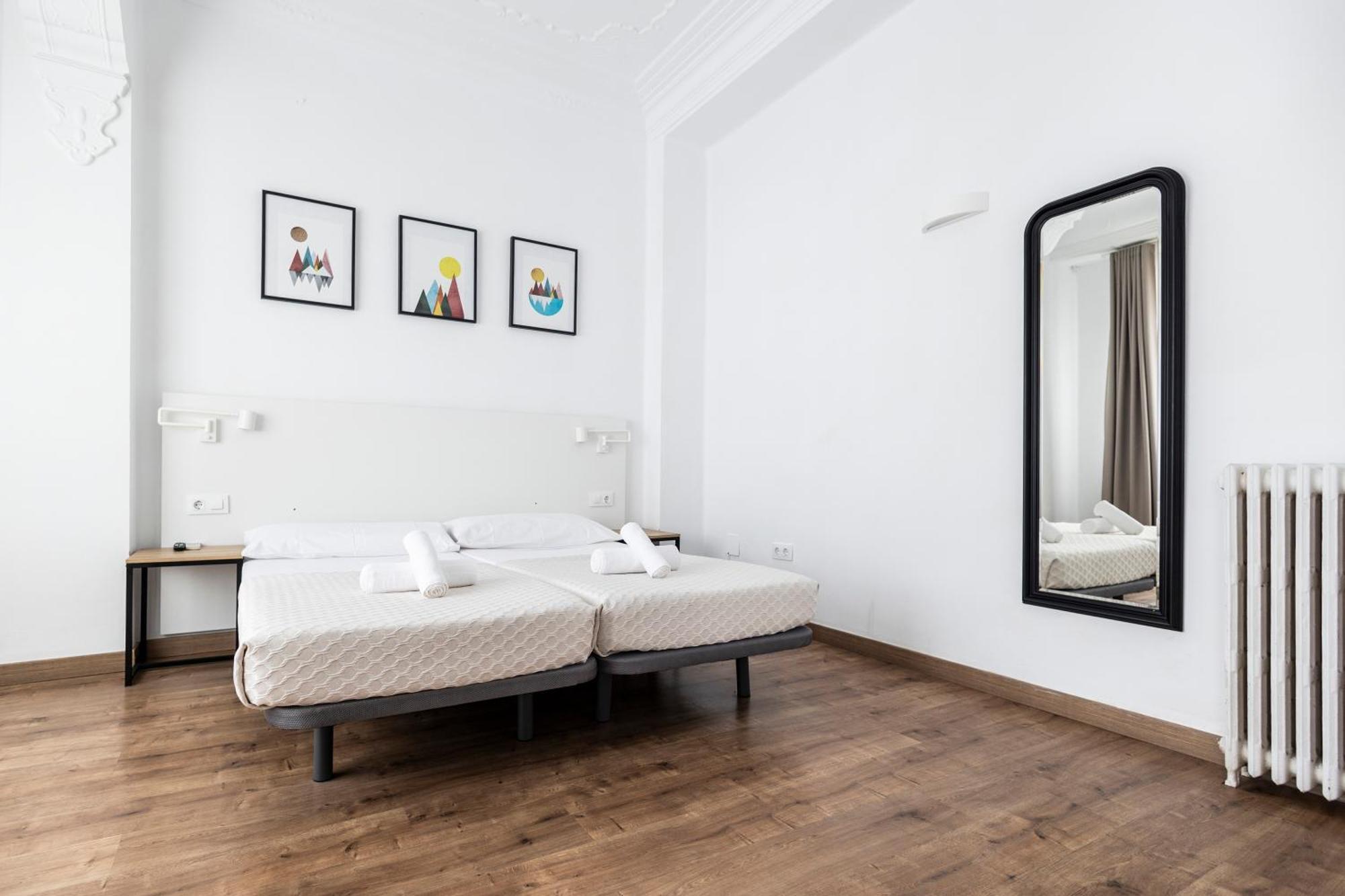 Concept Rooms Валенсия Экстерьер фото