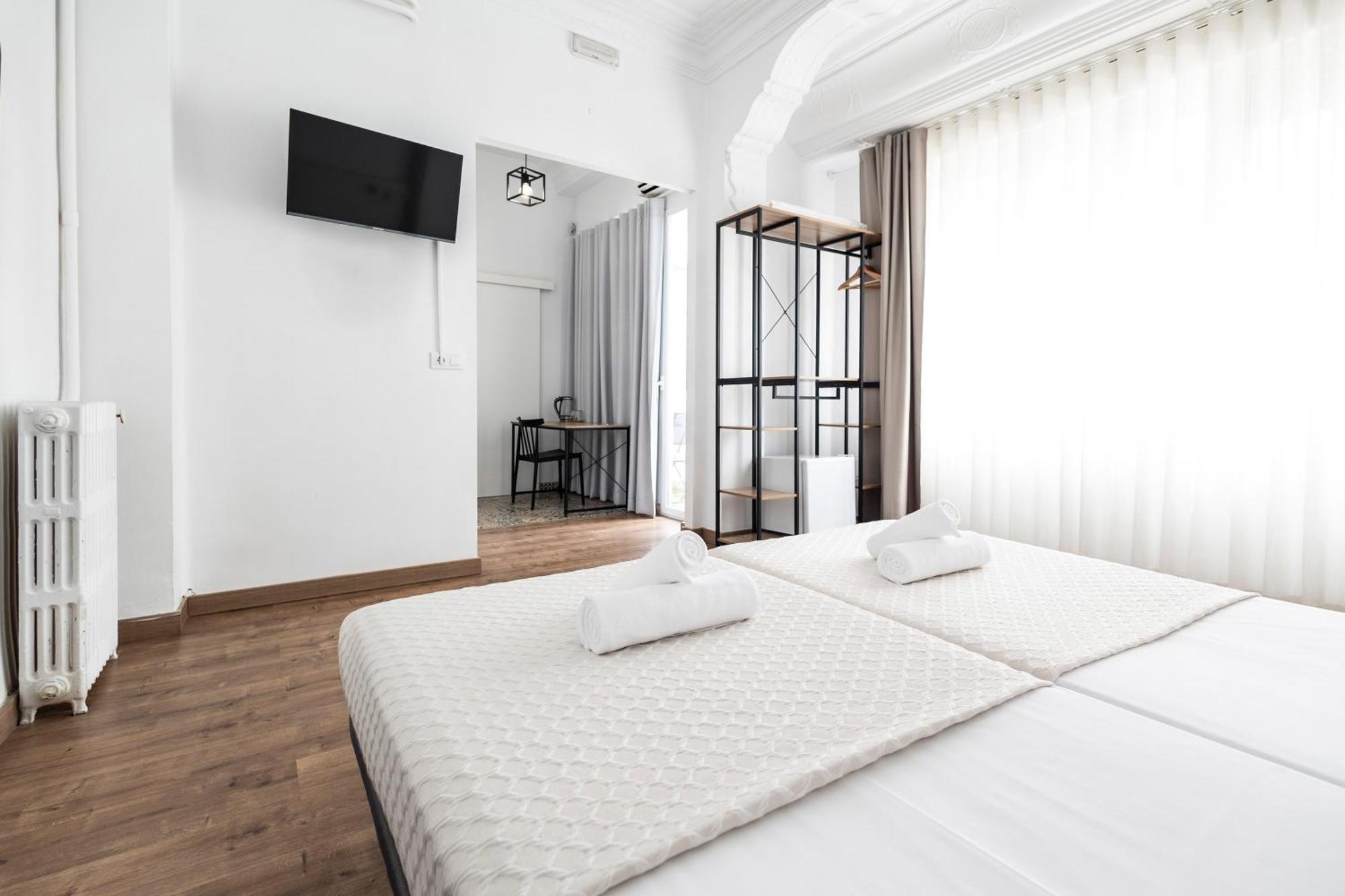 Concept Rooms Валенсия Экстерьер фото